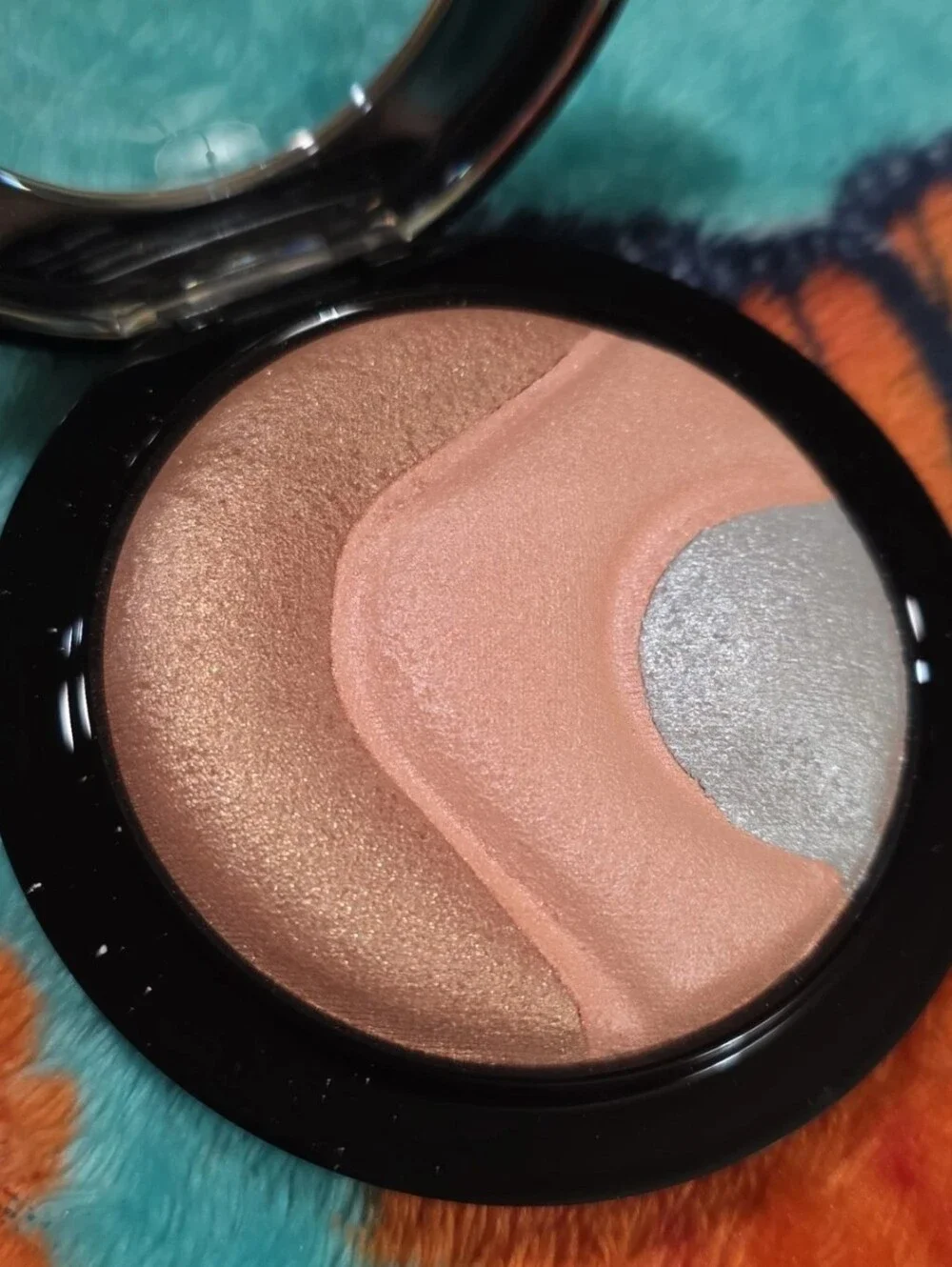 Mac Mineralize Skinfinish Other Earthly NIB